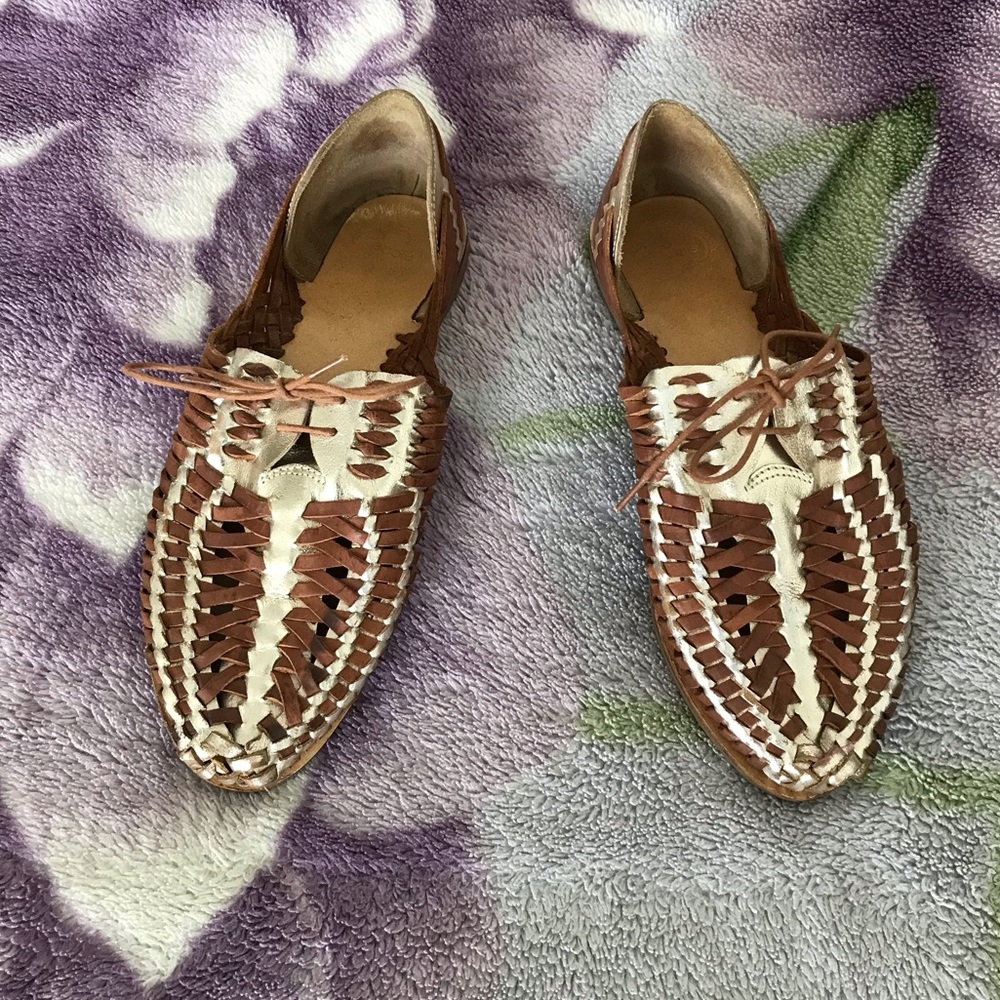 Ecote Women’s Sandals - Picture 2 of 8